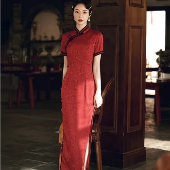 2021 Primăvară Femei Casual Chineză Tradițională Brocart Retro Îmbunătățit Roșu Subțire cu mânecă Scurtă de Moda Split Furculita Cheongsam dressup