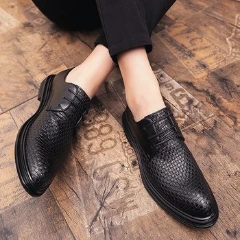Reporter Spanish Not fashionable 2020 nouă primăvară fierbinte de vânzare pantofi pentru bărbați de moda  piele naturala carouri bărbați dantela-up pantofi în aer liber sociale  pantofi pentru bărbați Nike Mamba Furie Pantofi La reducere! ~ Pantofi